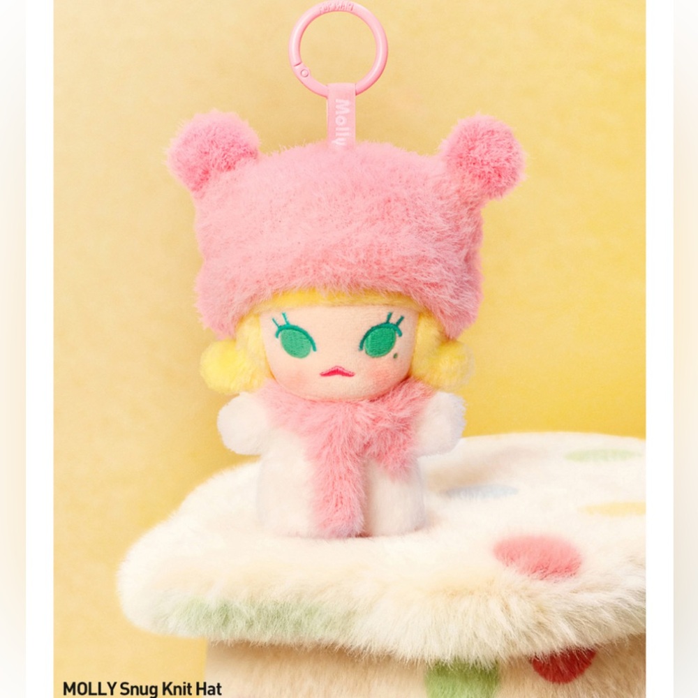 Molly y & Cozy Plush Keychain Pop Mart Plush Pendant w Box - Picture 6 of 9